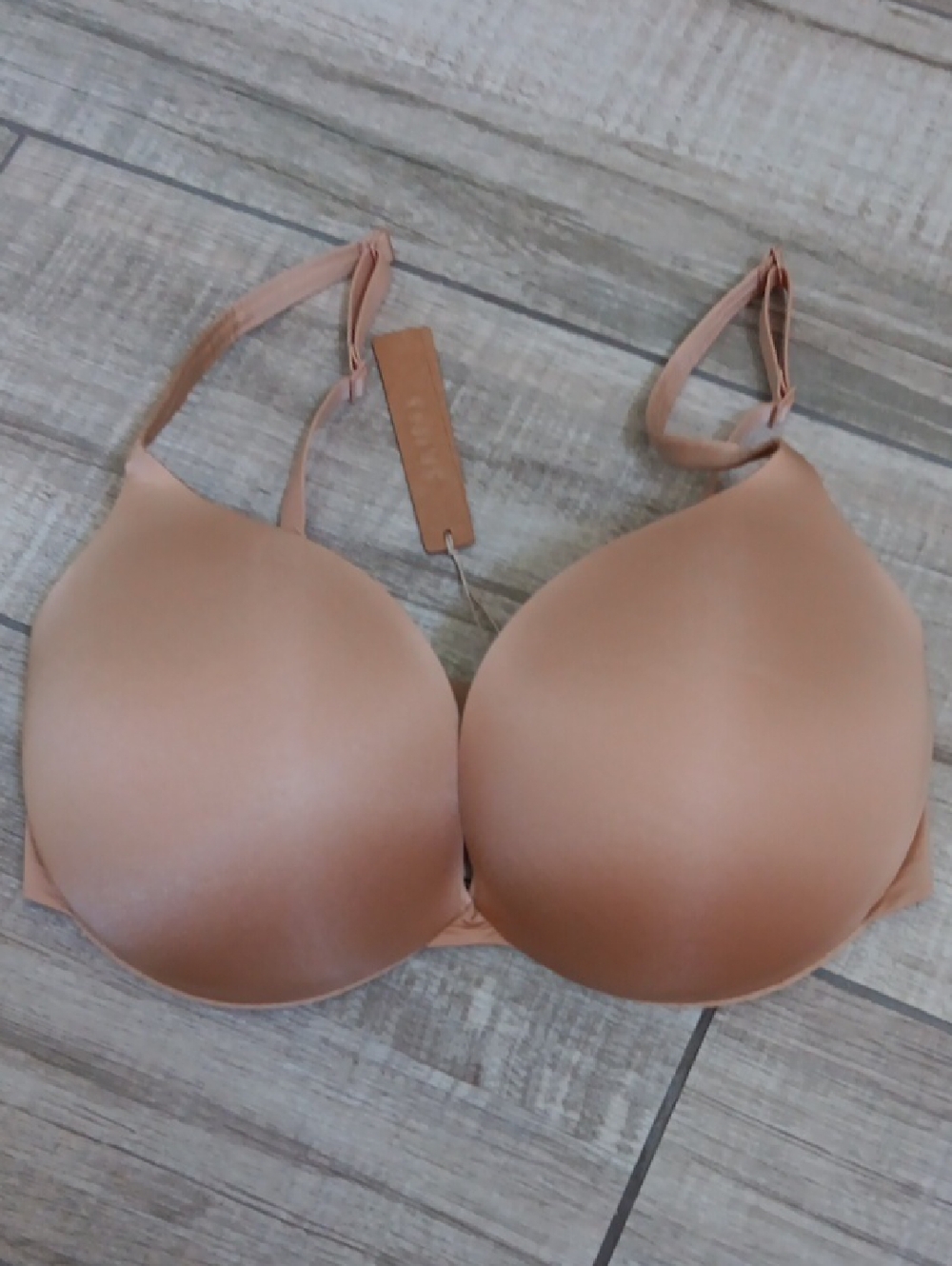 SKIMS..ULTIMATE PUSH UP PLUNGE BRA..SIZE 34DD